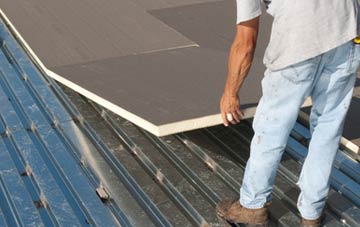 benefits of insulating Gearraidh Na H Aibhne flat roofing